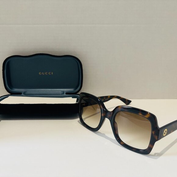 Gucci Accessories - Authentic GUCCI Brown Tortoise Oversized Sunglasses - New with Packaging